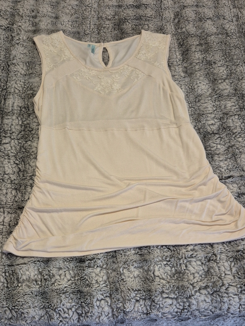 Maurices 🖤 Lace Yoke Sleeveless Tank Top (911)